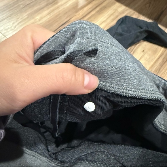 Lululemon Kung Fu Pant Cargo 2.0 Sweatpant - Picture 6 of 6